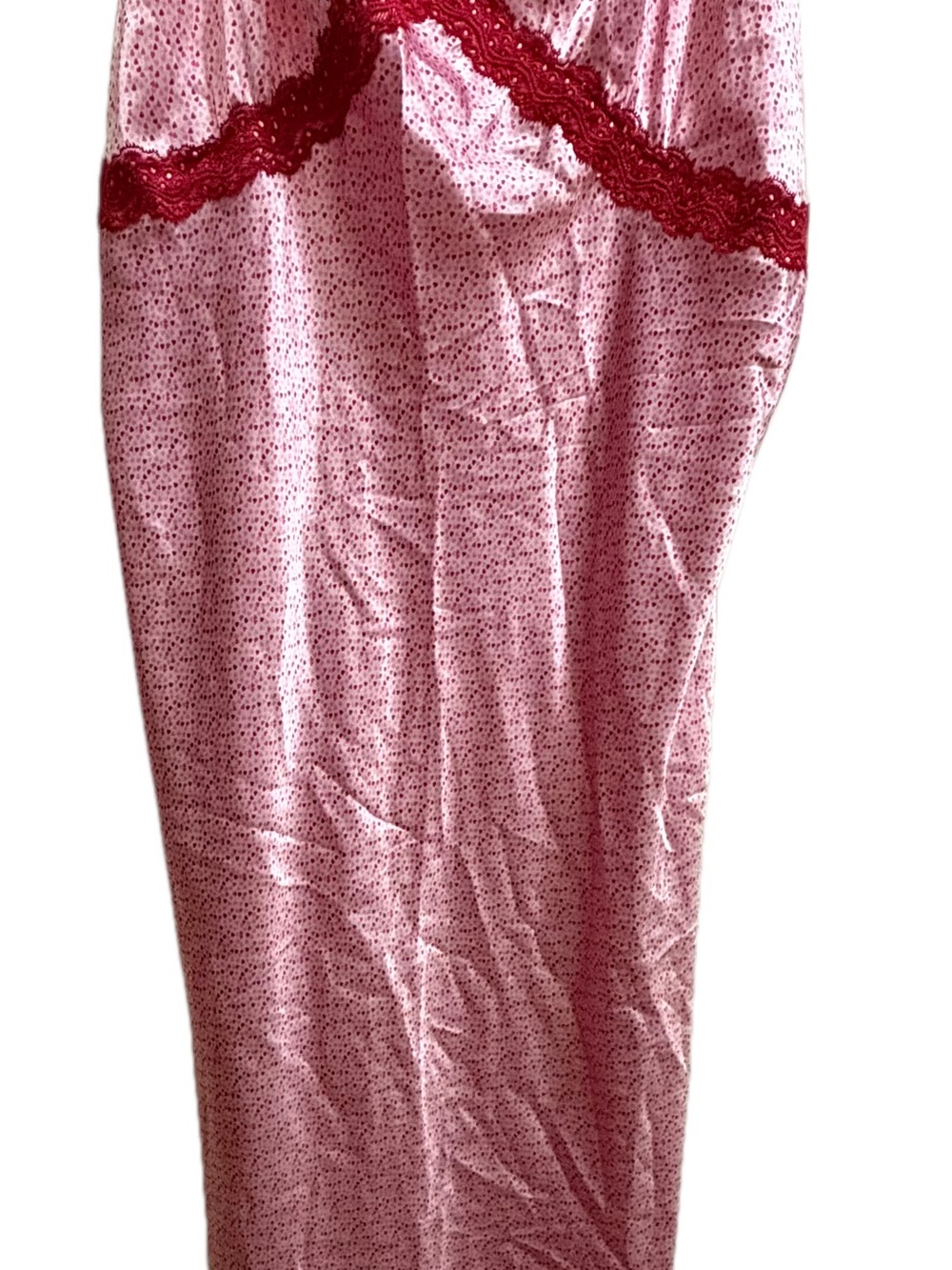 Jaclyn Smith Pink Full Length Nightgown. Featuring all over hearts. Size 3X